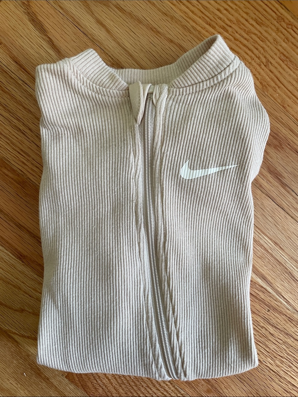 Nike Cream Ribbed Sleeper - Picture 3 of 3